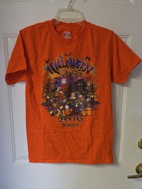 Disney Orange Halloween 2016 Graphic Tee